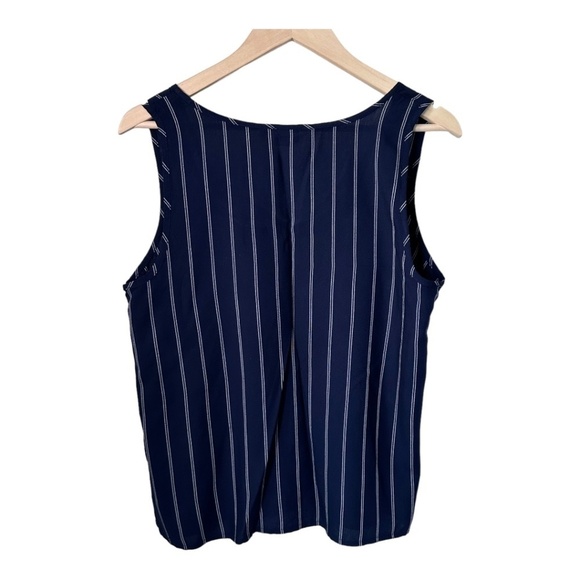Democracy Blue/White Pinstripe Sleeveless Top Size L NWOT - Picture 3 of 7